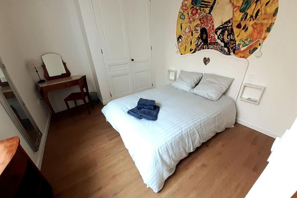 Classe 4 Etoiles - Cybele - Centre Ville 2 Chambres, Cour Privative Et Garage 비엔 외부 사진